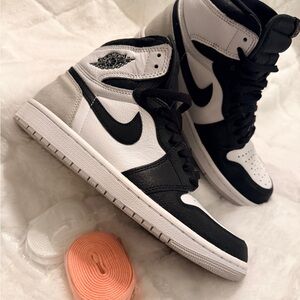 Nike Air Jordan 1 Retro High OG Black & White with Pink Laces